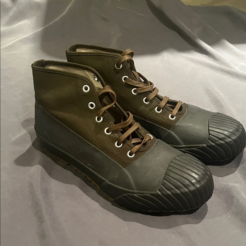 Men's Rugged Brown and Black High-Top Boots
